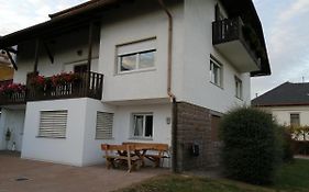 Haus Ebner Eppan An Der Weinstrasse St Pauls